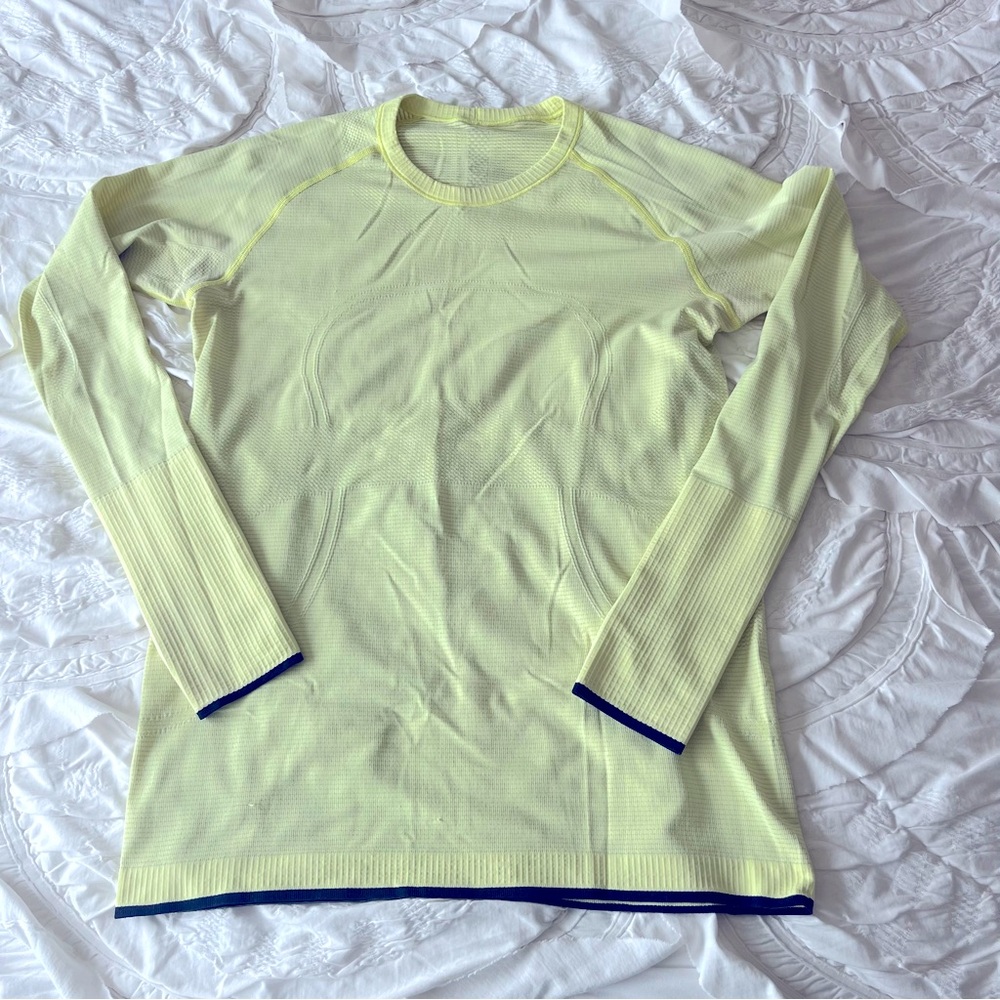 Lululemon Swiftly Tech Long-Sleeve Shirt 2.0
Waist Length